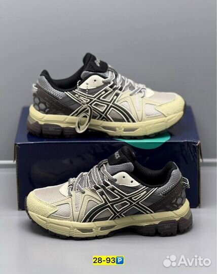 Кроссовки женские Asics