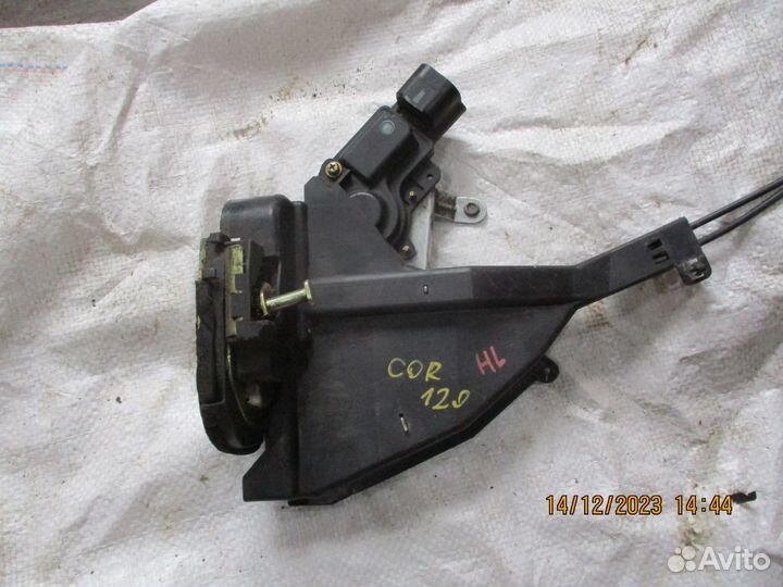 Королла 120 замок задний левый