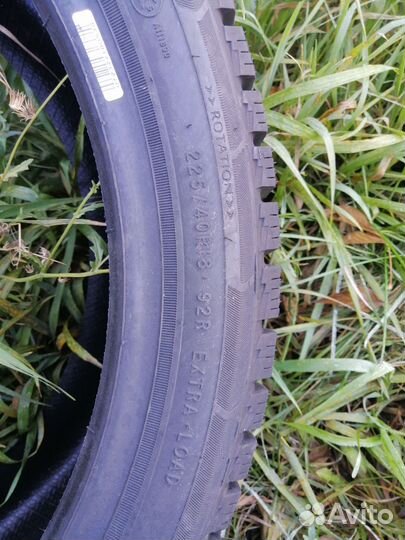 Triangle PL01 225/40 R18