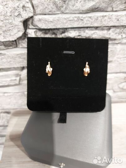 Золотые серьги