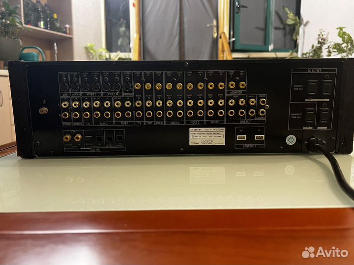 Усилитель Sony-ta-e1000