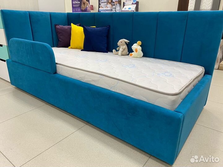 Кровать для детской Мягкая обивка