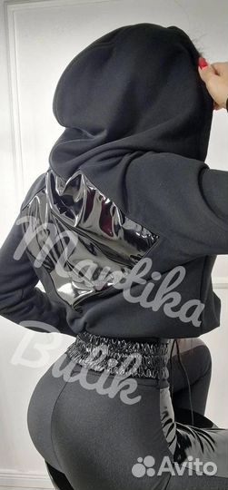 Костюм женский