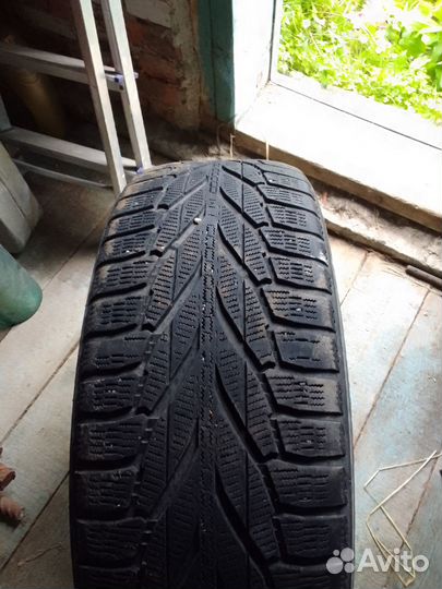 Nokian Tyres Hakkapeliitta R2 SUV 235/60 R18