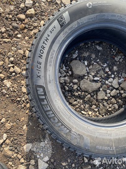 Michelin X-Ice North 4 SUV 225/65 R17 106T