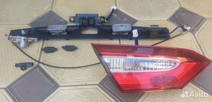 Запчасти на toyota camry v70