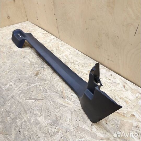 Накладка внутренняя на порог передняя левая Opel