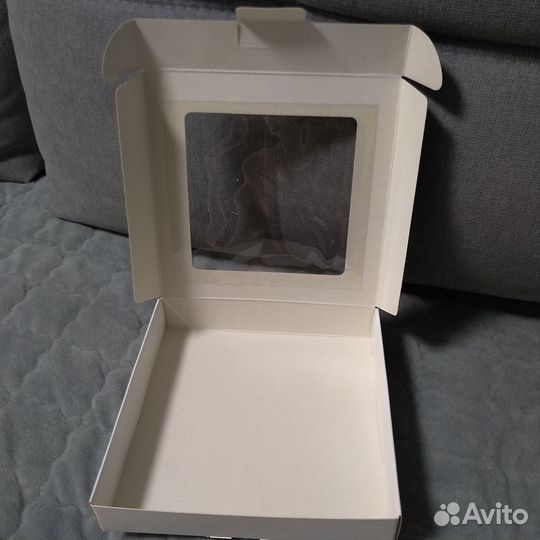 Крафт коробки с окошком