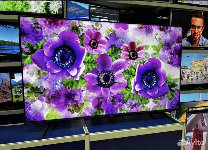 Телевизор Smart Hisense 140см