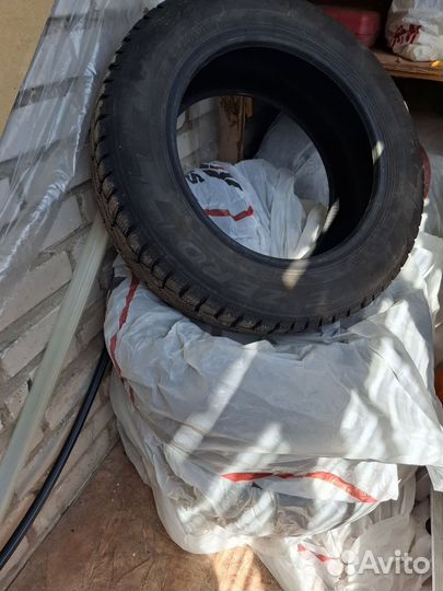 Pirelli Ice Zero 185/65 R15