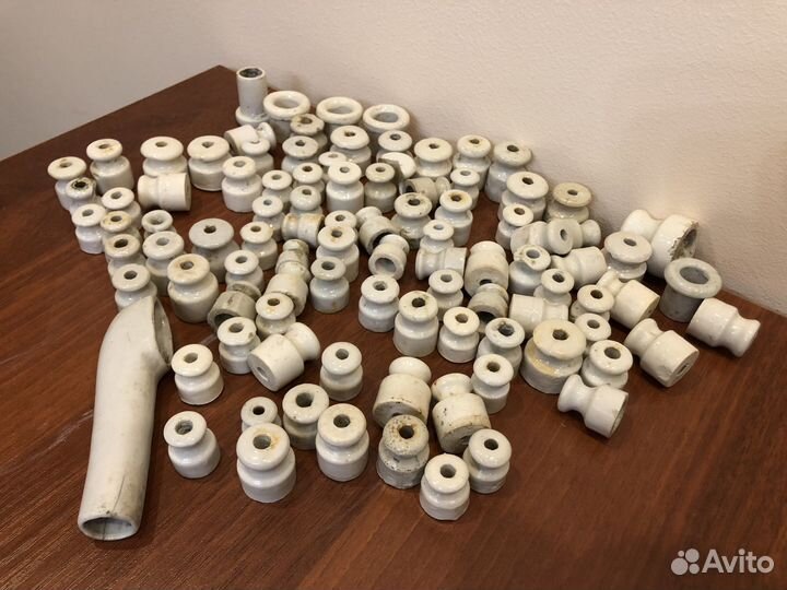 Старинные керамические изоляторы. 97 шт