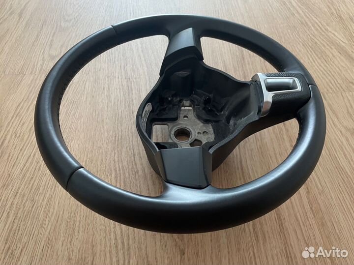 Кожаный руль VW Jetta Tiguan Golf Caddy
