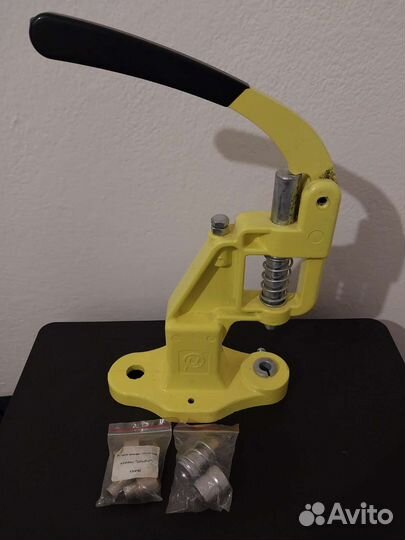 Пресс для обтяжки пуговиц