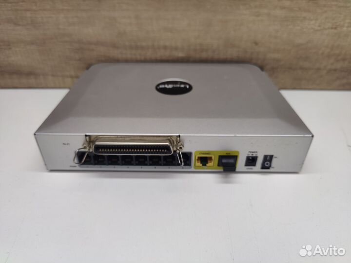 Телефонный адаптер Linksys SPA8000