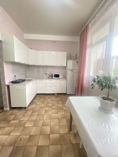 2-к. квартира, 38 м², 1/4 эт.