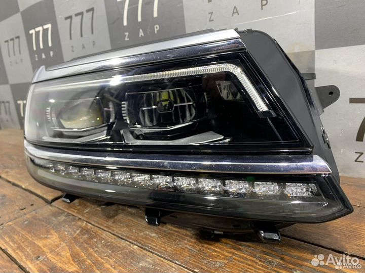 Фара правая Full LED Volkswagen Tiguan 2 16-20 Б/У