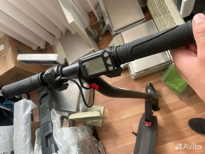 Электрический самокат iconBIT Kick Scooter Delta