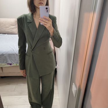 Блейзер приталенный 44 Золотой песок