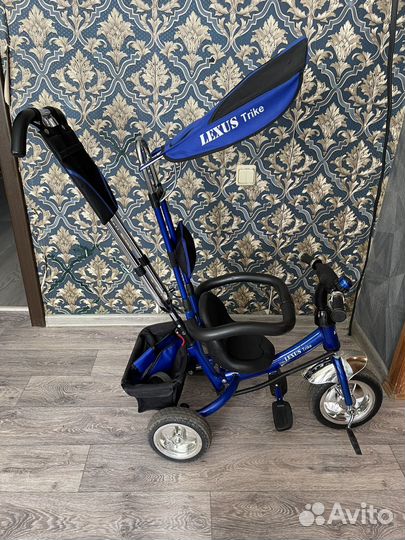 Трехколесный велосипед