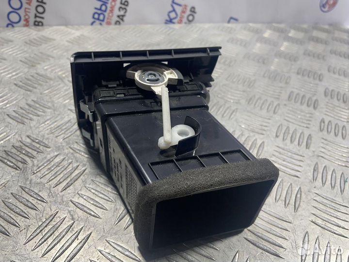 Дефлектор воздушный Kia Rio (JB) II рестайлинг (20