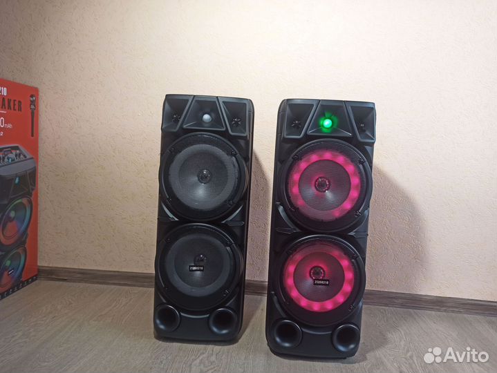 Портативная колонка с микрофоном