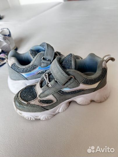 Кроссовки детские
