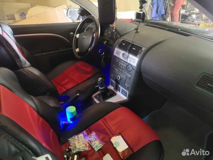 Ford Mondeo 2.0 МТ, 2006, 300 000 км