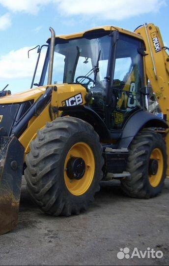 Машинист экскаватора погрузчика jcb