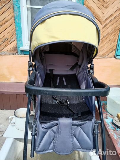 Прогулочная коляска