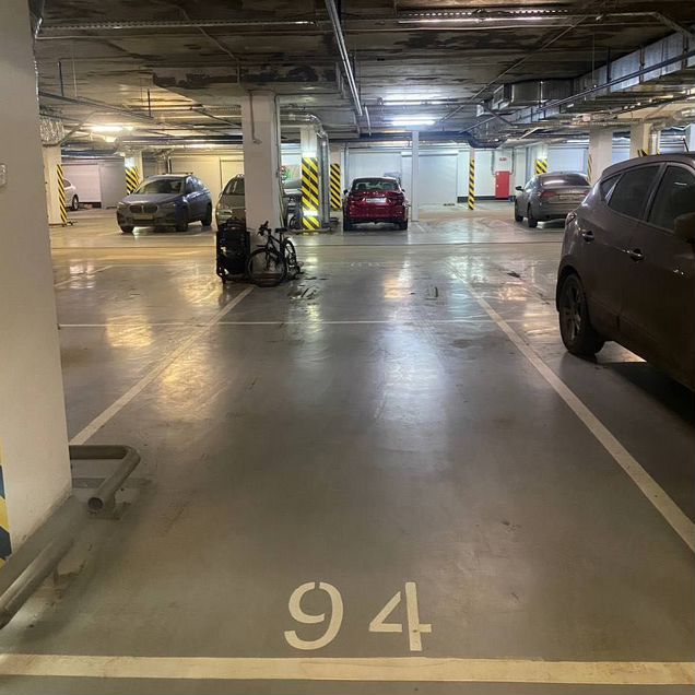 Машиноместо, 16 м²