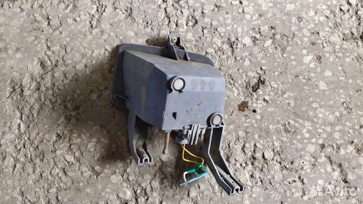 Корпус противотуманки правой Опель вектра б