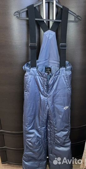 Женский горнолыжный костюм