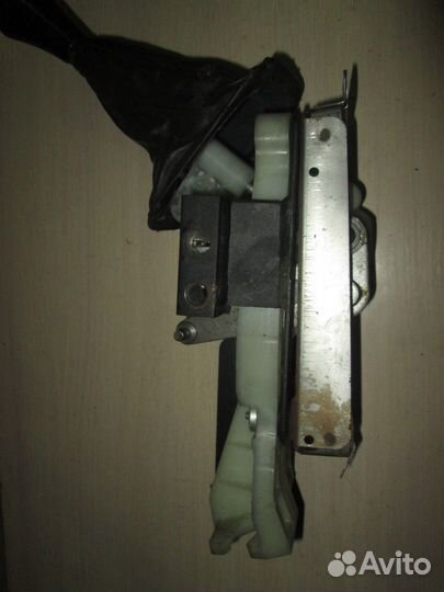 Кулиса МКПП (Nissan X-Trail)