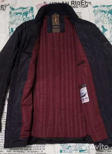 Стильная демисизонная куртка