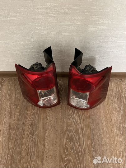 Задний фонарь LADA Largus