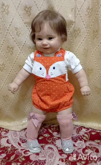 Кукла реборн Мэдди на прямых ножках