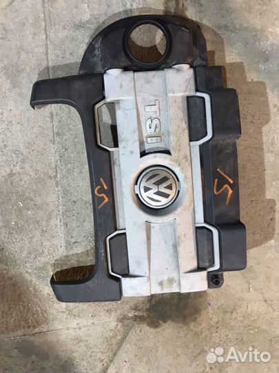 Крышка двигателя верхняя Volkswagen 1.4TSI