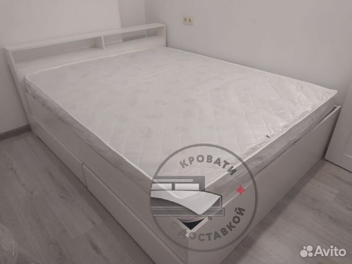 Кровать двуспальная