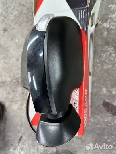 Зеркало левое LADA largus