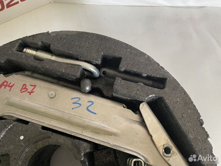 Набор поддомкратника Audi A4 B7 2.0L 2004—2009