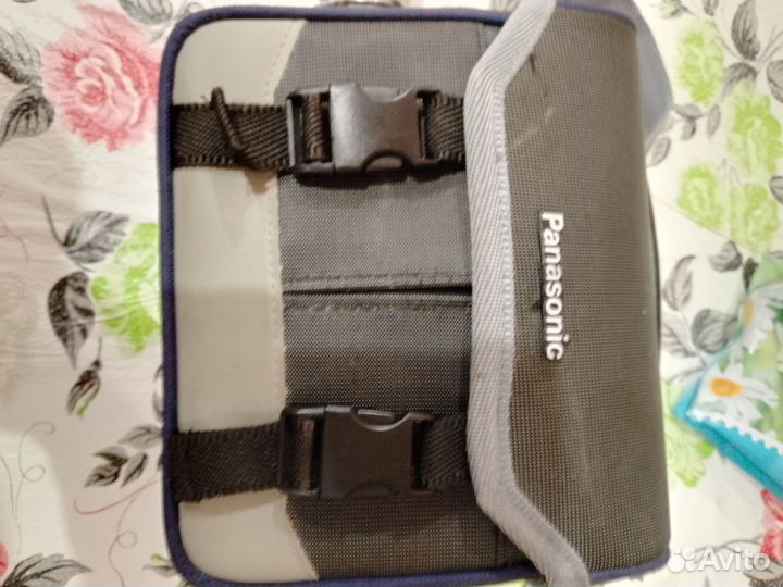 Видиокамера Панасоник NV-GS27 сост. близко к новой