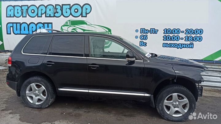 Маслоотражатель Volkswagen Touareg 070115220C