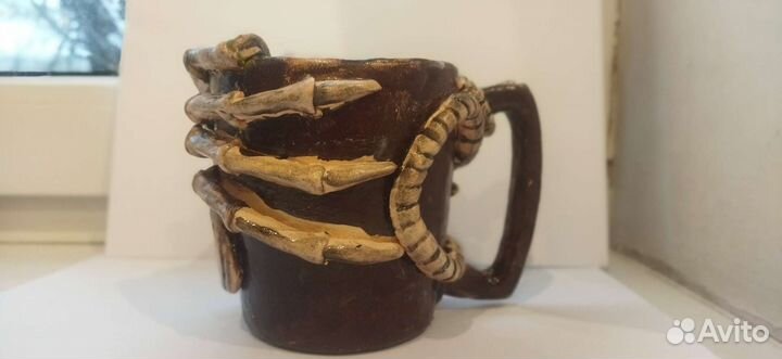 Глиняная кружка с ксеноморфом керамика