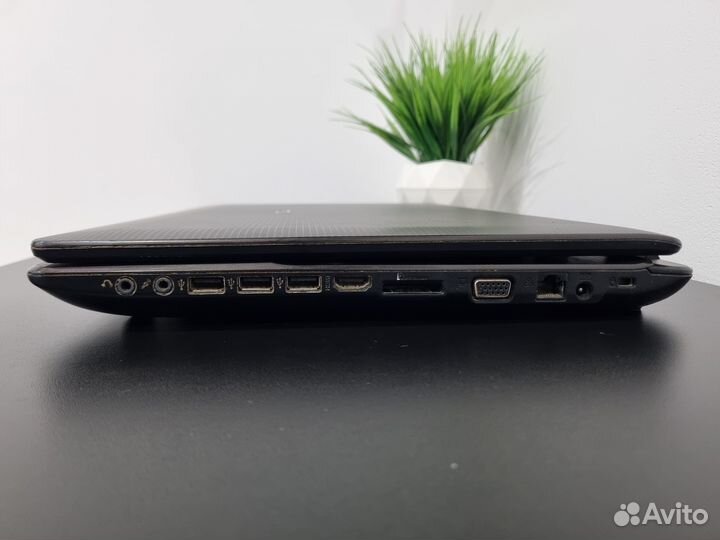 Офисный ноутбук asus 17 дюймов