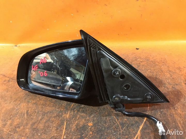 Зеркало левое Audi A6 4F