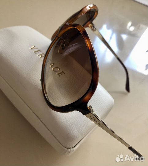 Солнцезащитные очки женские Versace