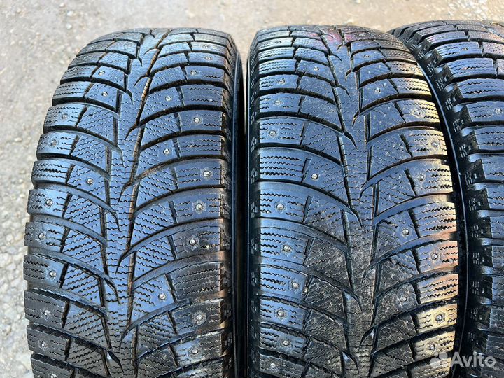 Laufenn I Fit Ice LW 71 215/65 R16