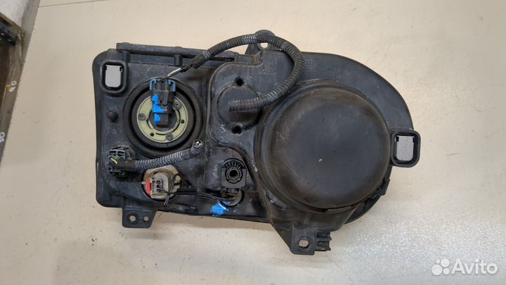 Фара (передняя) левая Chrysler 300C, 2008