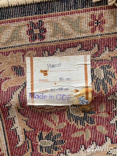 Ковер шерстяной