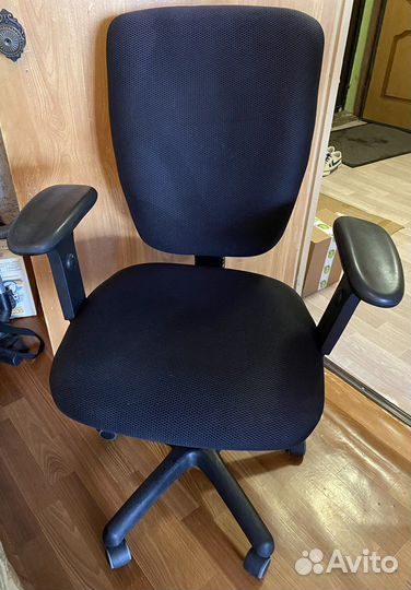Компьютерное кресло